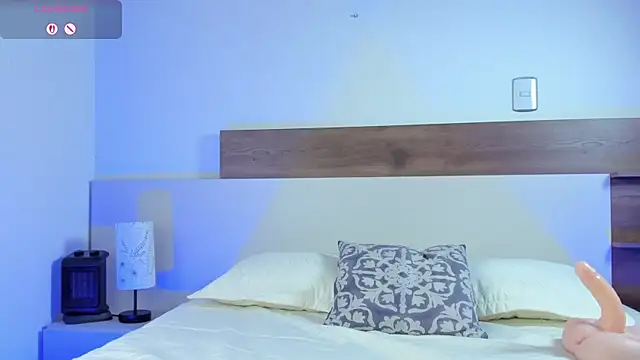  fullmoon online show from February 18, 9:00 pm