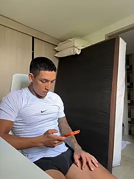 sendfer online show from February 13, 7:03 pm