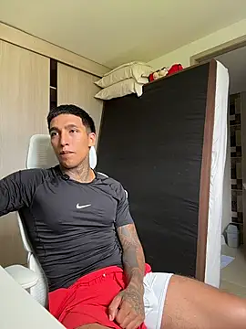 sendfer online show from April 16, 7:25 pm