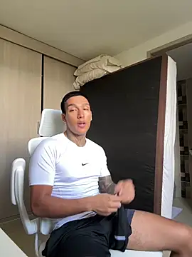 sendfer online show from November 11, 8:25 pm