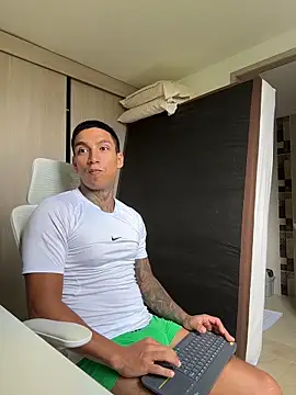 sendfer online show from February 19, 7:11 pm