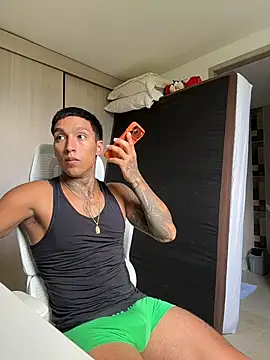 sendfer online show from March 31, 7:05 pm