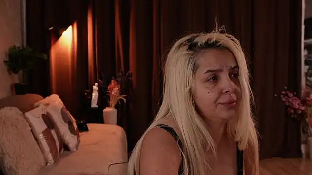 VictoriaMorrone online show from October 27, 7:37 pm