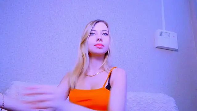 AliceFire  online show from October 7, 7:42 am