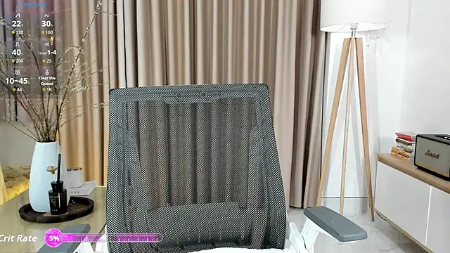  Joliie  online show from March 4, 4:59 pm