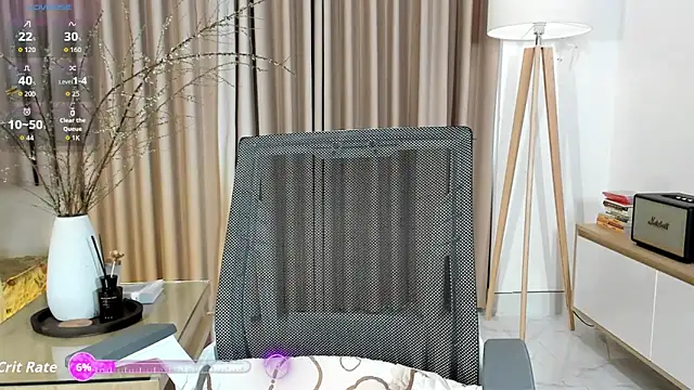  Joliie  online show from February 10, 12:20 am