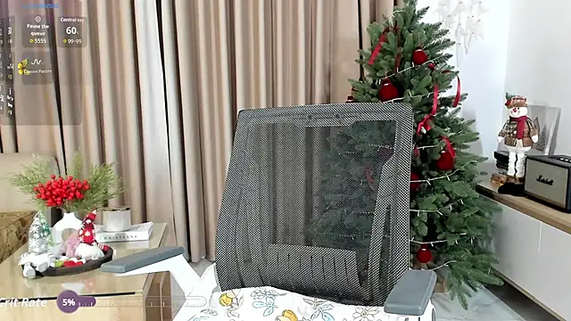 Snapshot of _Joliie_ chatting on November 22, 4:06 pm Joliie online show from November 22, 4:06 pm