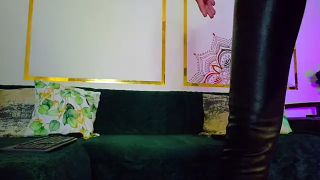 PandoraVolkov online show from April 15, 7:36 am