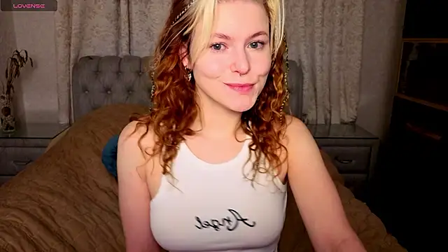 rocky foxy online show from March 12, 2:10 pm