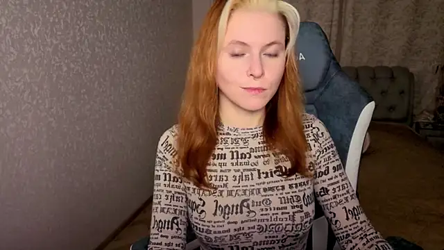 Snapshot of rocky_foxy chatting on October 24, 10:20 pm rocky foxy online show from October 24, 10:20 pm