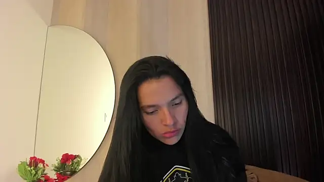  shantal smith online show from April 13, 1:31 am