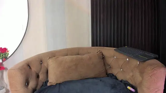  shantal smith online show from March 26, 1:59 am