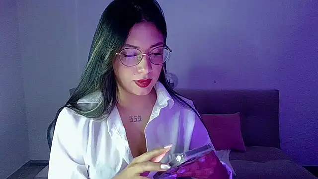 Lia 14  online show from March 5, 11:54 pm