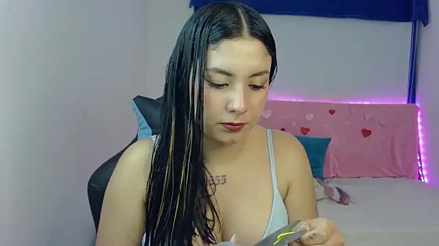 Snapshot of Lia_14_ chatting on February 28, 3:04 pm Lia 14 online show from February 28, 3:04 pm