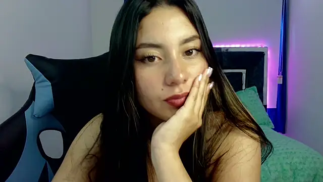 Snapshot of Lia_14_ chatting on March 5, 6:23 pm Lia 14 online show from March 5, 6:23 pm