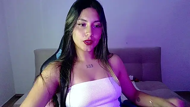 Snapshot of Lia_14_ chatting on February 11, 11:26 pm Lia 14 online show from February 11, 11:26 pm