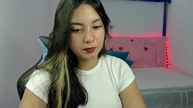 Snapshot of Lia_14_ chatting on March 3, 4:47 pm Lia 14 online show from March 3, 4:47 pm