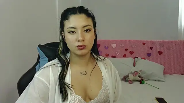Snapshot of Lia_14_ chatting on February 19, 8:52 pm Lia 14 online show from February 19, 8:52 pm