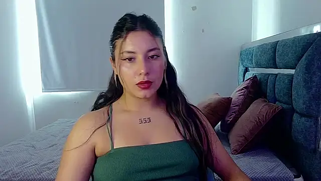 Lia 14  online show from October 27, 6:09 pm