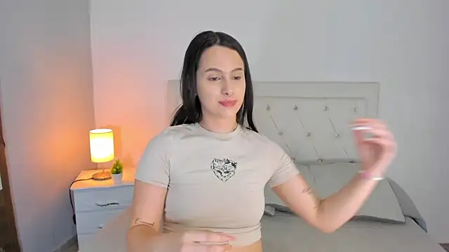 MELISSA ALVAREZ online show from September 27, 9:15 am