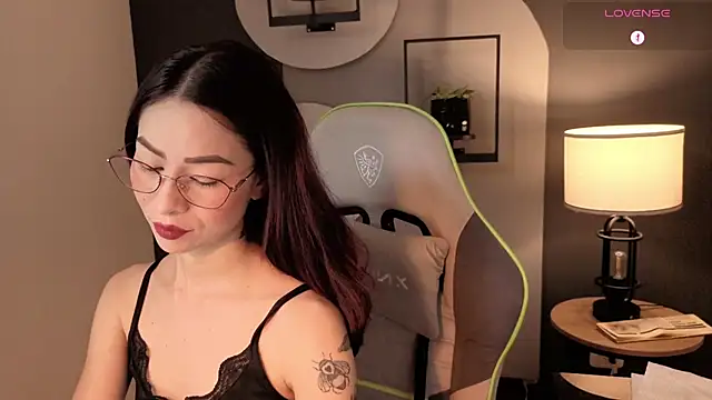 Snapshot of rosse_98_ chatting on July 18, 1:52 pm rosse 98 online show from July 18, 1:52 pm