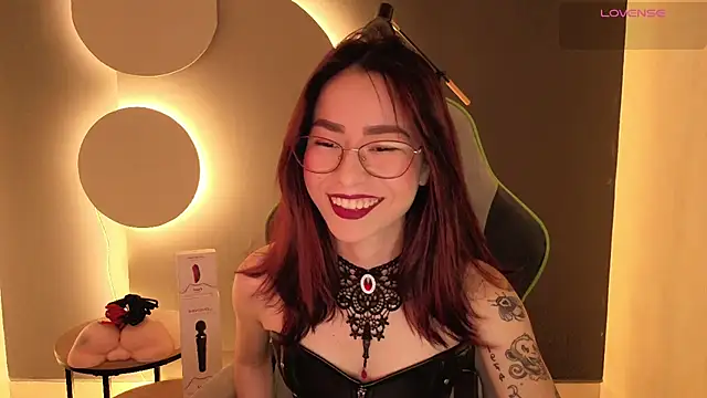 Snapshot of rosse_98_ chatting on February 6, 1:18 pm rosse 98 online show from February 6, 1:18 pm