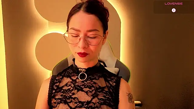 Snapshot of rosse_98_ chatting on May 9, 1:14 pm rosse 98 online show from May 9, 1:14 pm