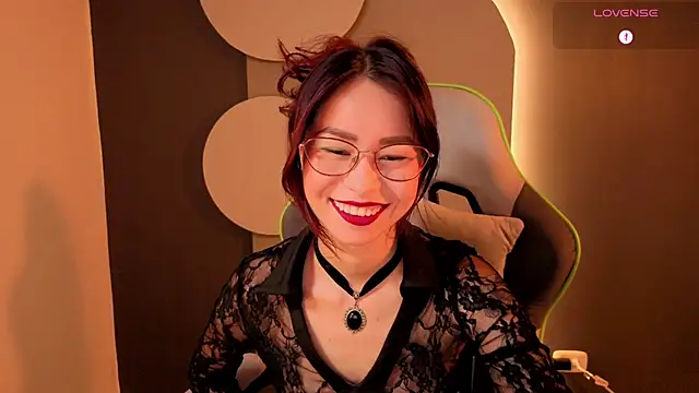 Snapshot of rosse_98_ chatting on May 11, 3:07 pm rosse 98 online show from May 11, 3:07 pm
