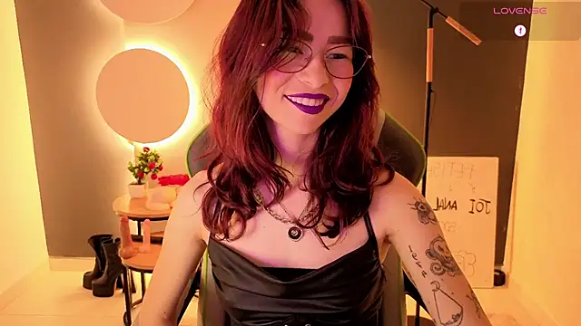 Snapshot of rosse_98_ chatting on February 23, 12:17 pm rosse 98 online show from February 23, 12:17 pm