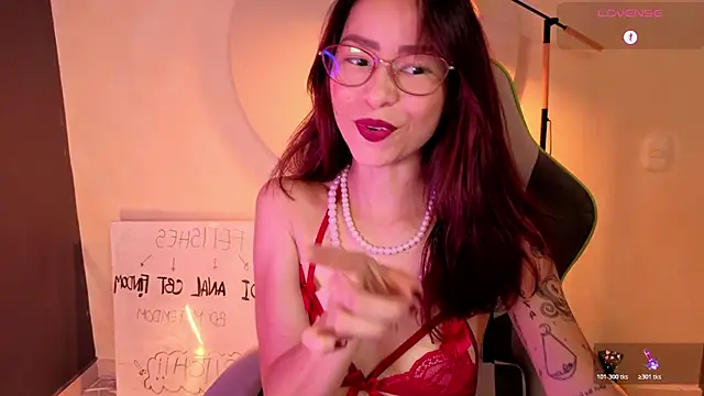Snapshot of rosse_98_ chatting on May 3, 12:53 pm rosse 98 online show from May 3, 12:53 pm