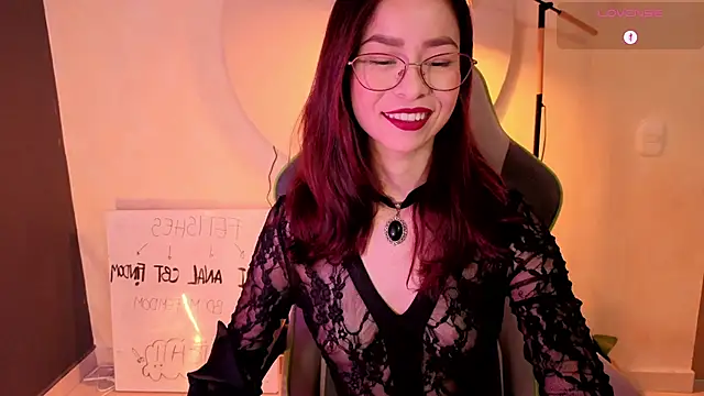 Snapshot of rosse_98_ chatting on May 4, 1:36 pm rosse 98 online show from May 4, 1:36 pm