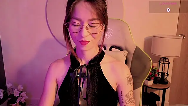 Snapshot of rosse_98_ chatting on June 22, 1:52 pm rosse 98 online show from June 22, 1:52 pm