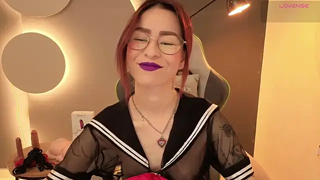 Snapshot of rosse_98_ chatting on February 5, 2:13 pm rosse 98 online show from February 5, 2:13 pm