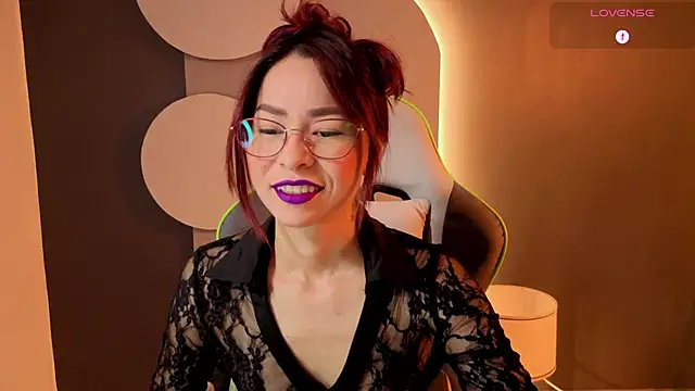 Snapshot of rosse_98_ chatting on May 19, 2:24 pm rosse 98 online show from May 19, 2:24 pm