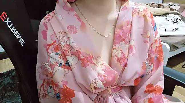 Kemmy babe20 online show from February 26, 1:11 pm