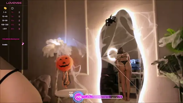 Eli Llie online show from October 15, 8:39 pm