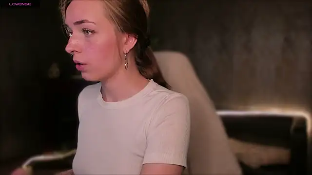 Eli Llie online show from September 18, 8:34 pm