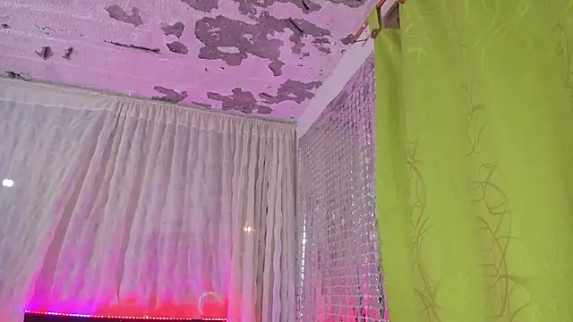 Snapshot of Megan_Miles02 chatting on February 10, 1:35 am Megan Miles02 online show from February 10, 1:35 am