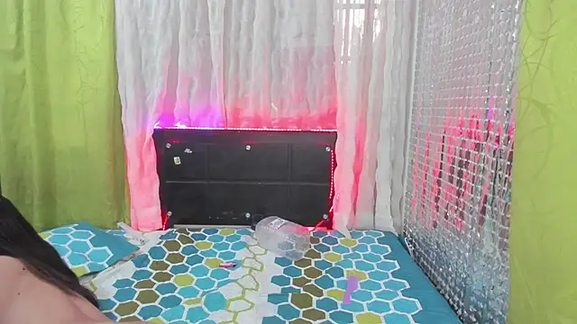 Snapshot of Megan_Miles02 chatting on February 12, 11:20 pm Megan Miles02 online show from February 12, 11:20 pm