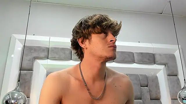 AnthonyAlso online show from October 13, 7:59 pm