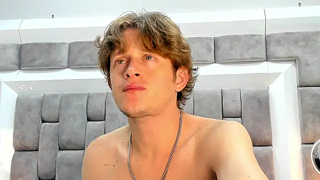 AnthonyAlso online show from October 5, 8:21 pm