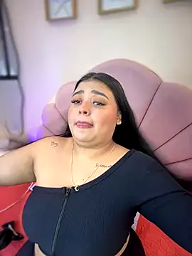 Snapshot of Emily_cooper20 chatting on September 22, 11:44 pm Emily cooper20 online show from September 22, 11:44 pm