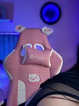 Emily cooper20 online show from March 24, 2:00 am