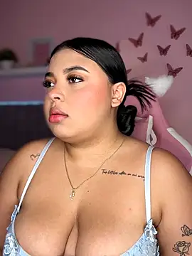 Snapshot of Emily_cooper20 chatting on January 6, 1:53 am Emily cooper20 online show from January 6, 1:53 am