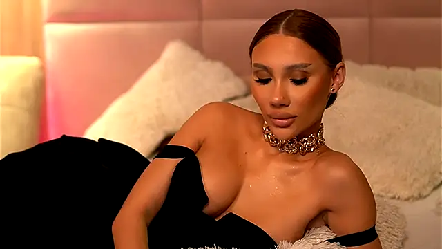 AvaHeath online show from December 5, 12:32 am