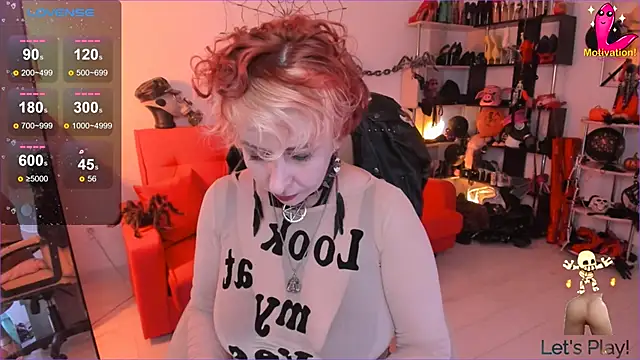 Snapshot of GinaMiracle chatting on November 5, 11:52 pm GinaMiracle online show from November 5, 11:52 pm