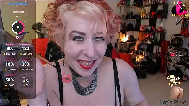 Snapshot of GinaMiracle chatting on November 7, 11:30 pm GinaMiracle online show from November 7, 11:30 pm