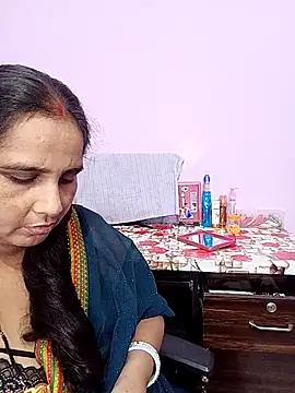 Snapshot of reemacouple007 chatting on July 13, 5:01 pm reemacouple007 online show from July 13, 5:01 pm