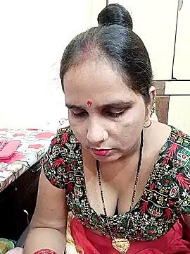 Snapshot of reemacouple007 chatting on September 20, 8:41 am reemacouple007 online show from September 20, 8:41 am