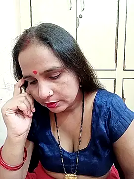 Snapshot of reemacouple007 chatting on October 9, 4:57 am reemacouple007 online show from October 9, 4:57 am